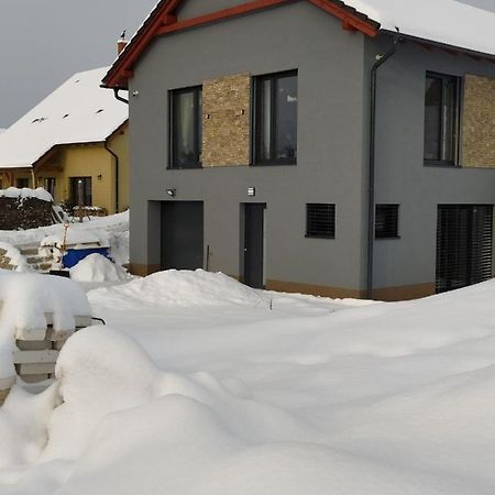 דירות Šimonovice Apartman Eliska Vinohradni 200 מראה חיצוני תמונה
